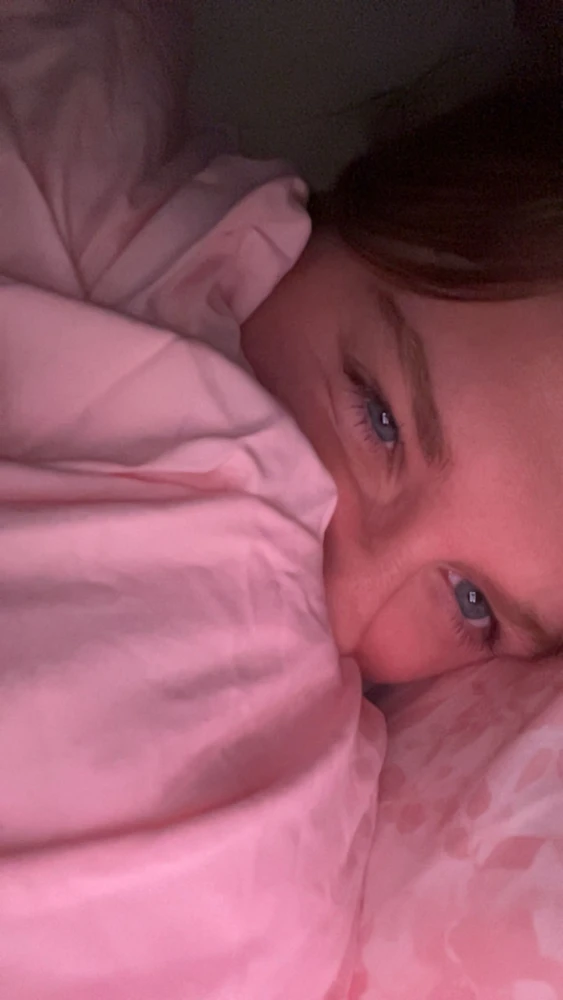 Lexi жүктөгөн GIF