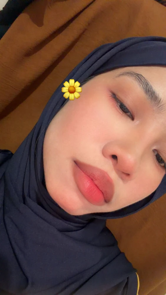 Image uploaded by Bee