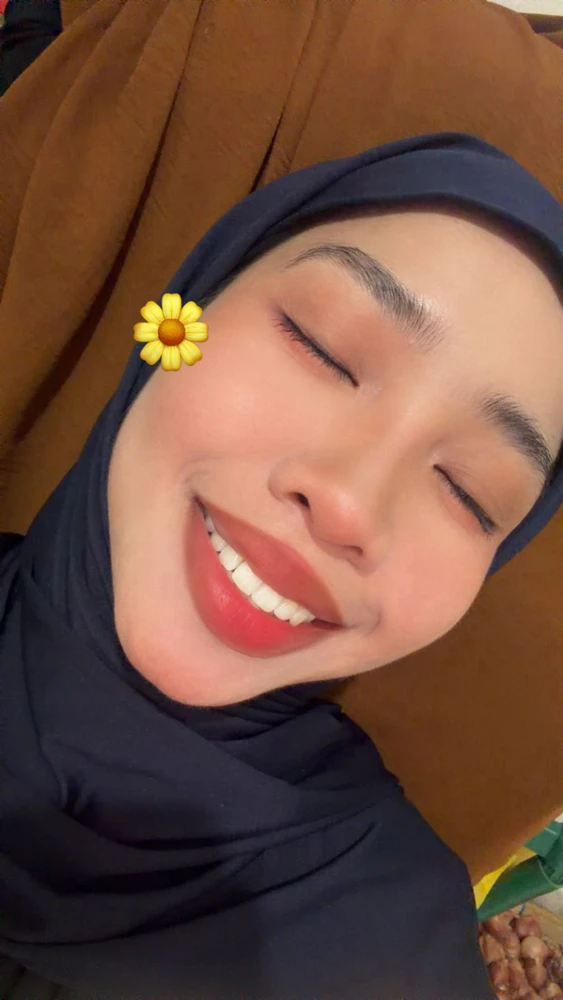Image uploaded by Bee