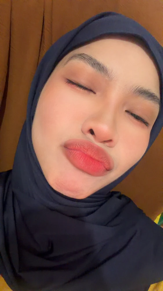 Image uploaded by Bee