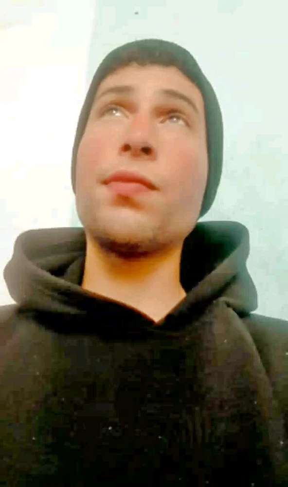 GIF augšupielādēja Ahmed