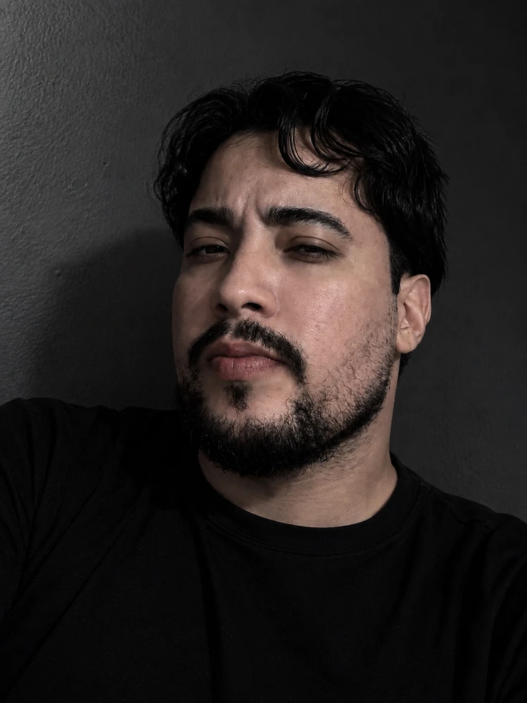 GIF eropgeluede vum Alisson