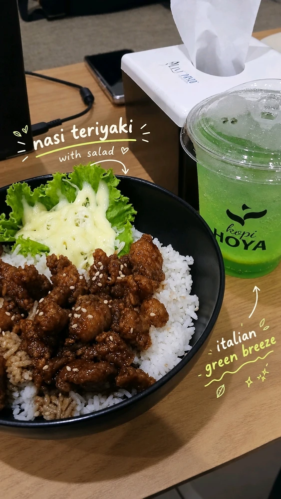 GIF uploaded by Lia