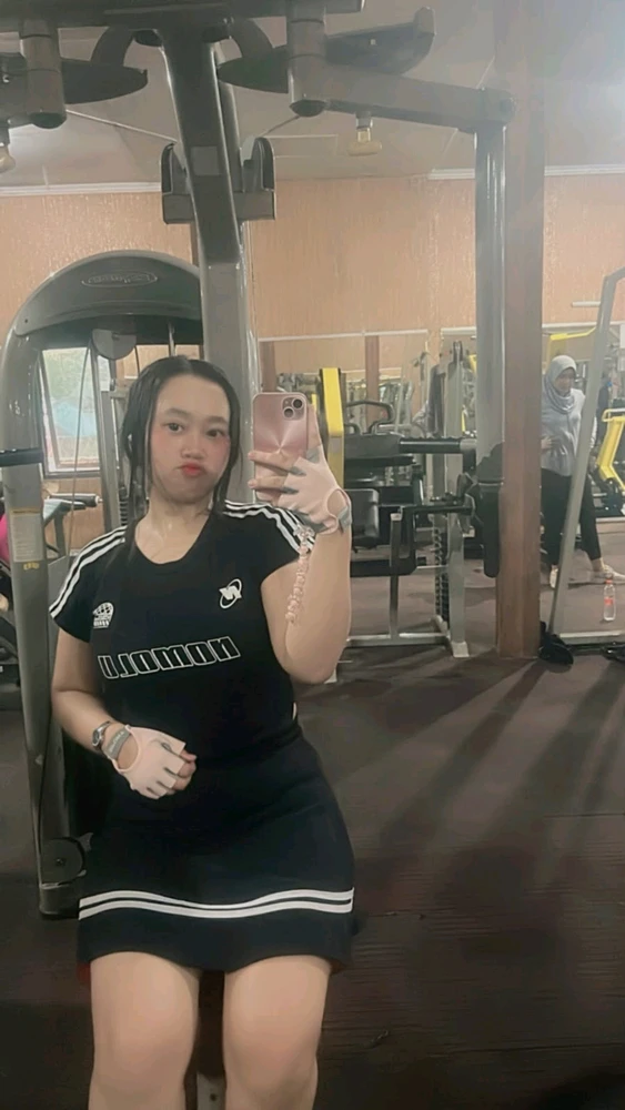 GIF augšupielādēja Hesti