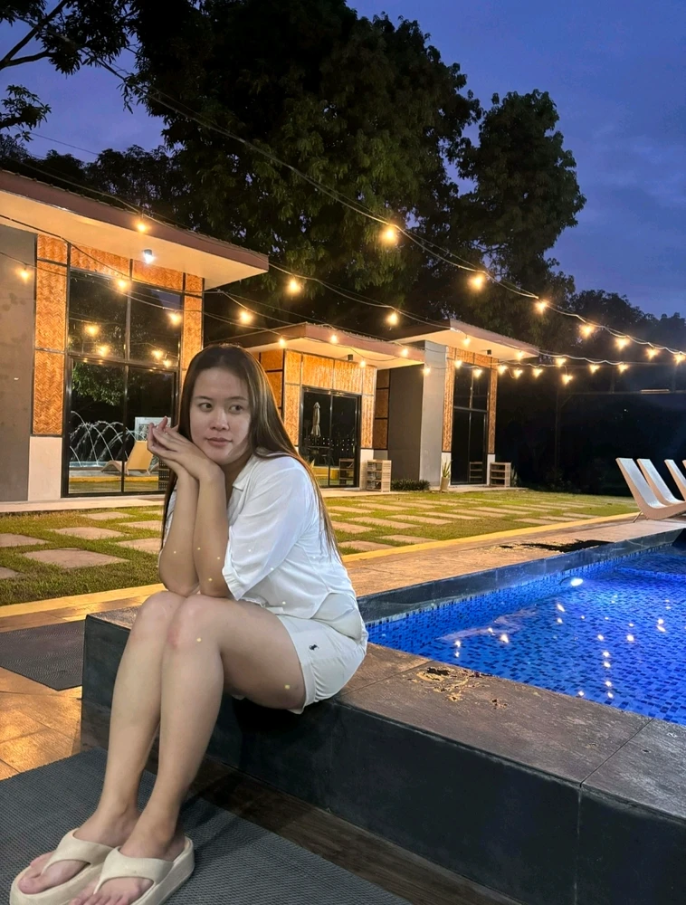GIF uploaded by Cheska