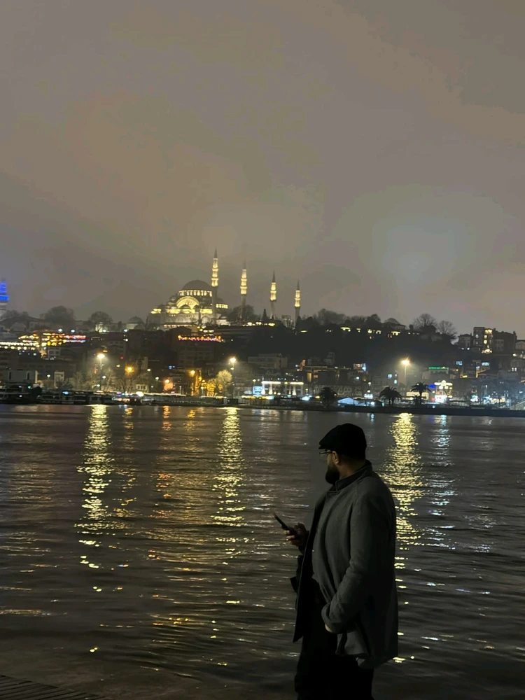 Karim tarapyndan ýüklenen surat