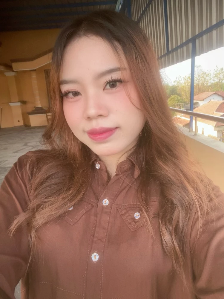 GIF uploaded by VIVI