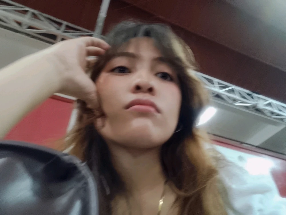GIF nke Richel bugoro