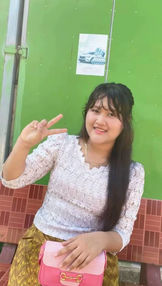 GIF อัปโหลดโดย mengly