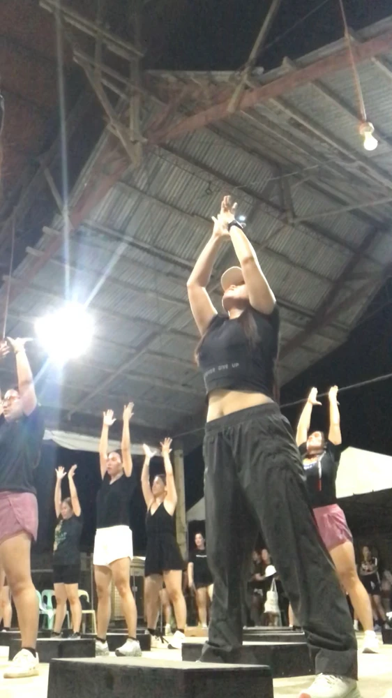 GIF uploaded by Laiza Fe