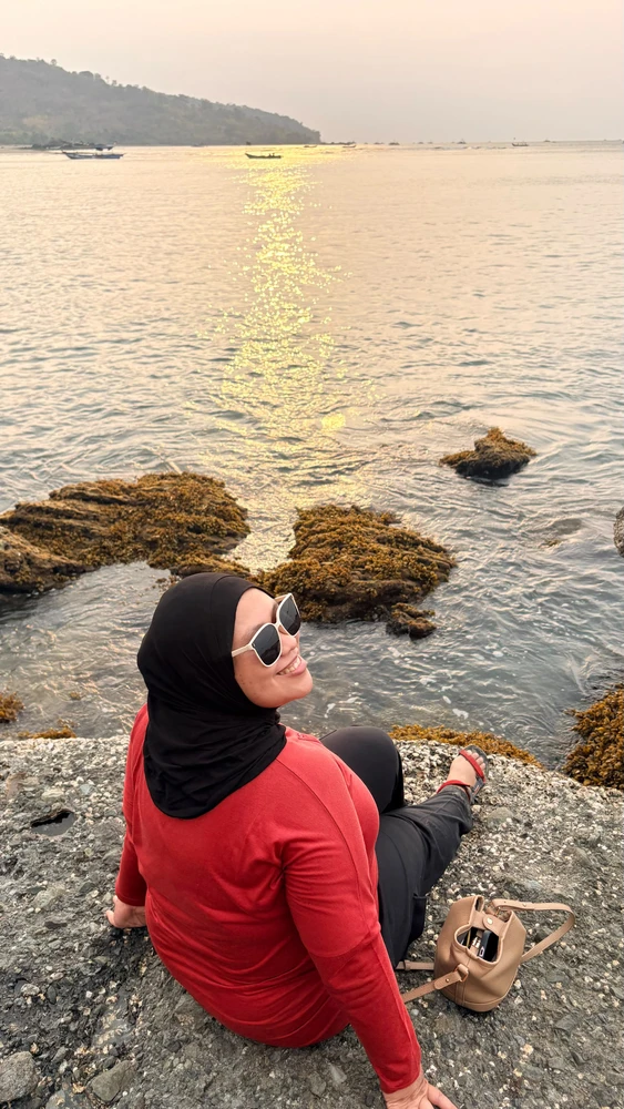 GIF uu soo galiyey Pipit