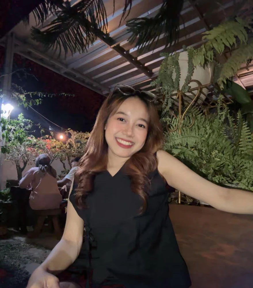 Risa അപ്‌ലോഡ് ചെയ്ത GIF