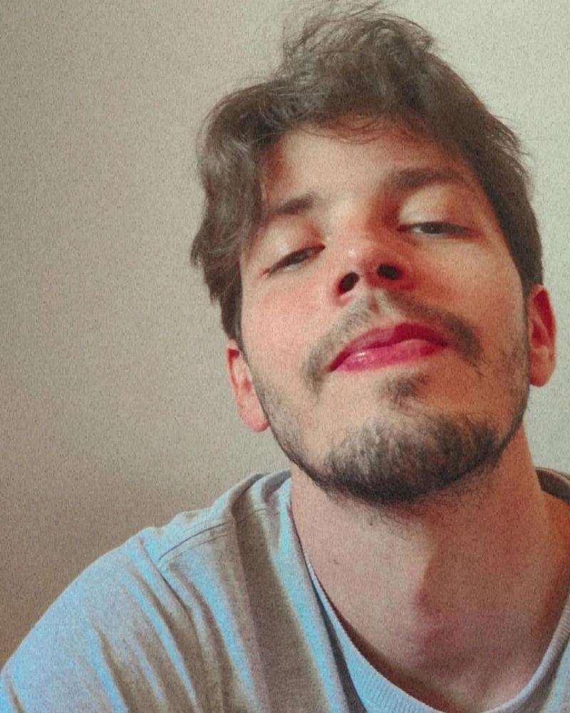 GIF uploaded by Bruno