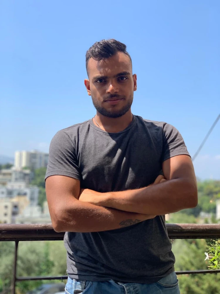 GIF uploaded by Hussein