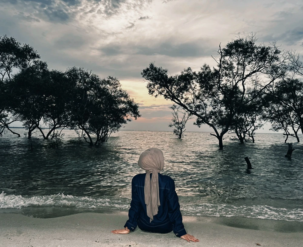 GIF uploaded by Icha