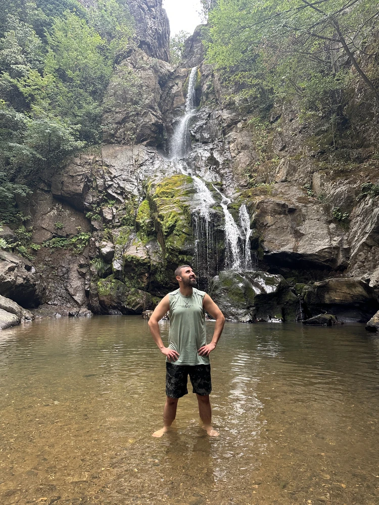 GIF uploaded by Emre