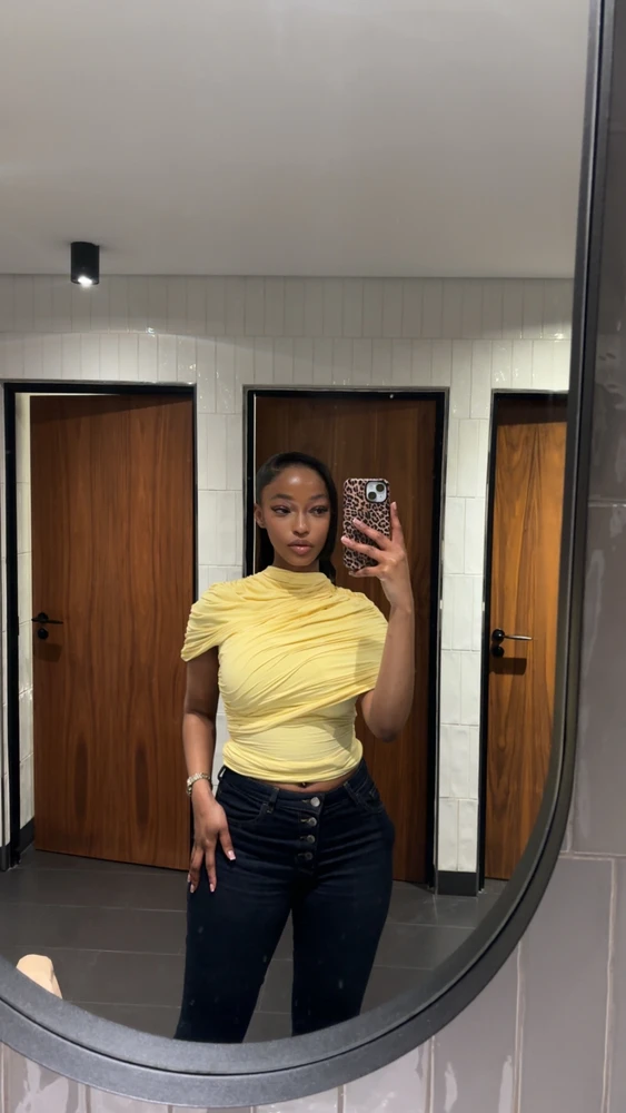 GIF uploaded by Hlompho