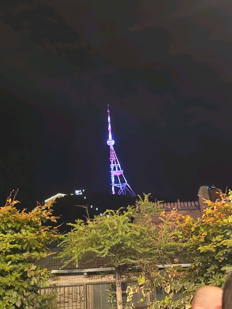 GIF uploaded by Saba