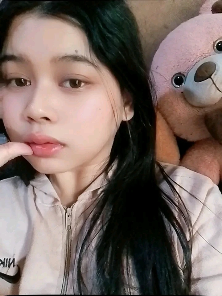 GIF uploaded by Camelia