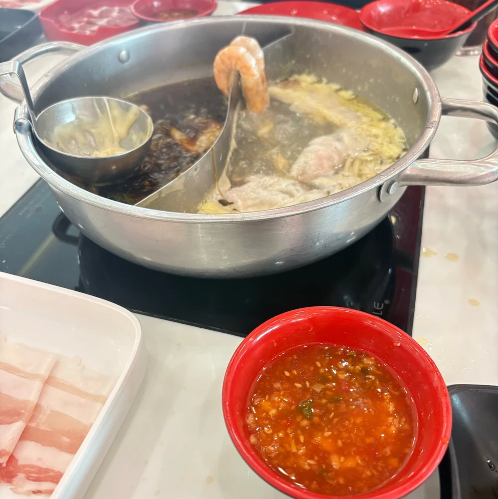 GIF uploaded by Aly