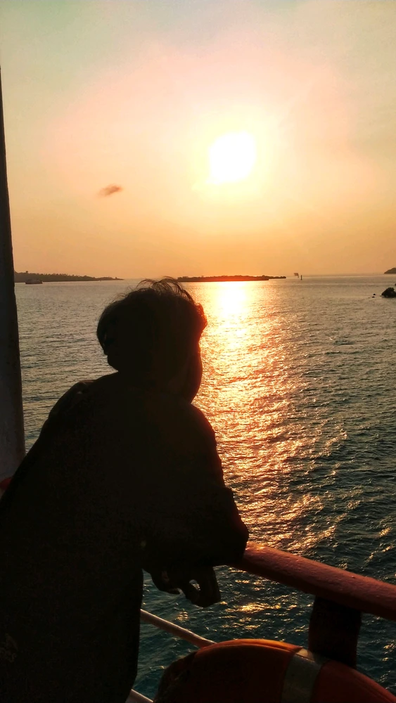 GIF uploaded by Timebuket