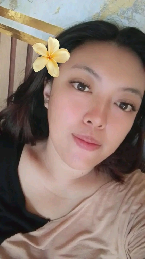 GIF uploaded by Gladis