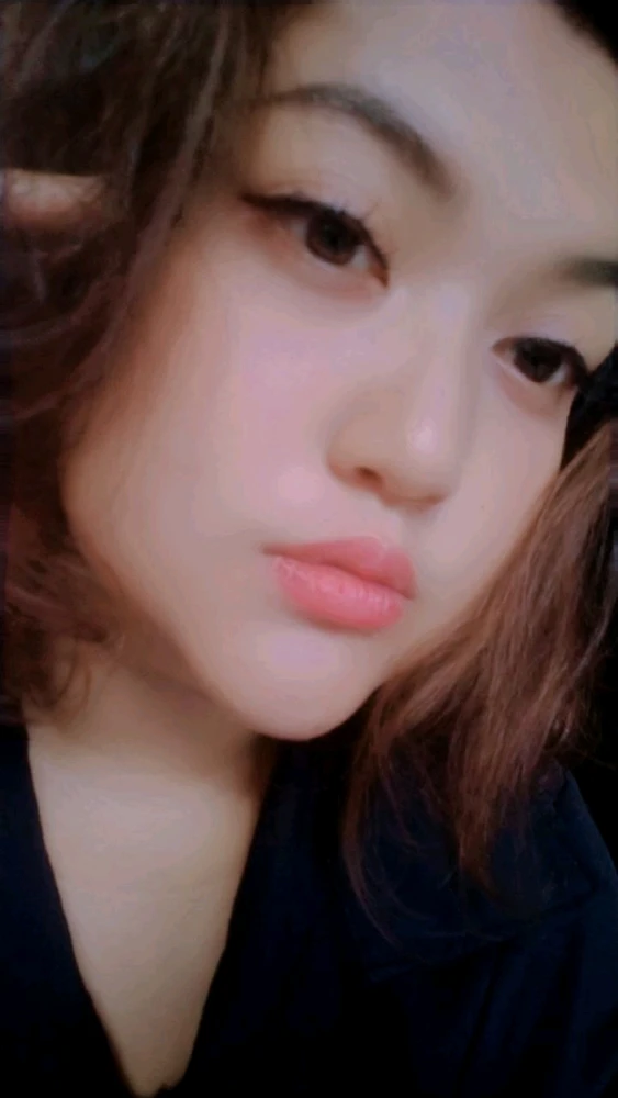 GIF uploaded by Rara