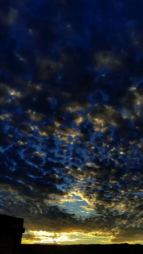 GIF uploaded by Lu