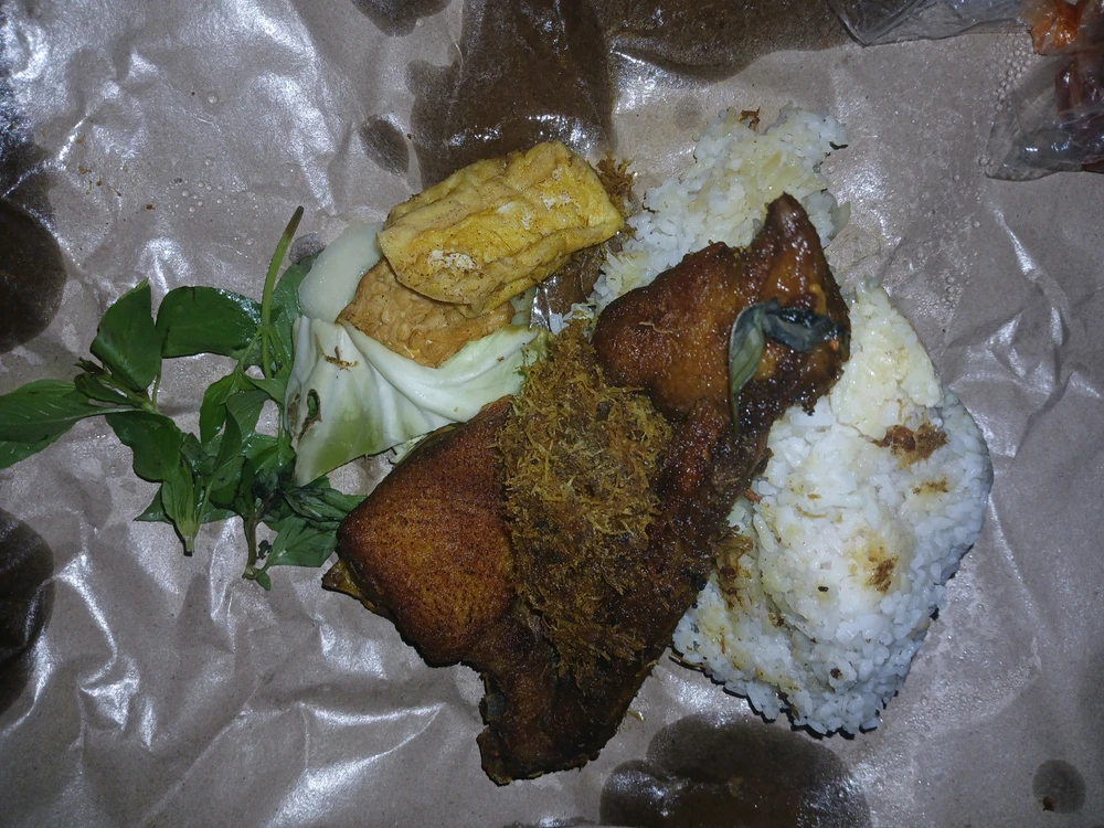 GIF uploaded by Niaa