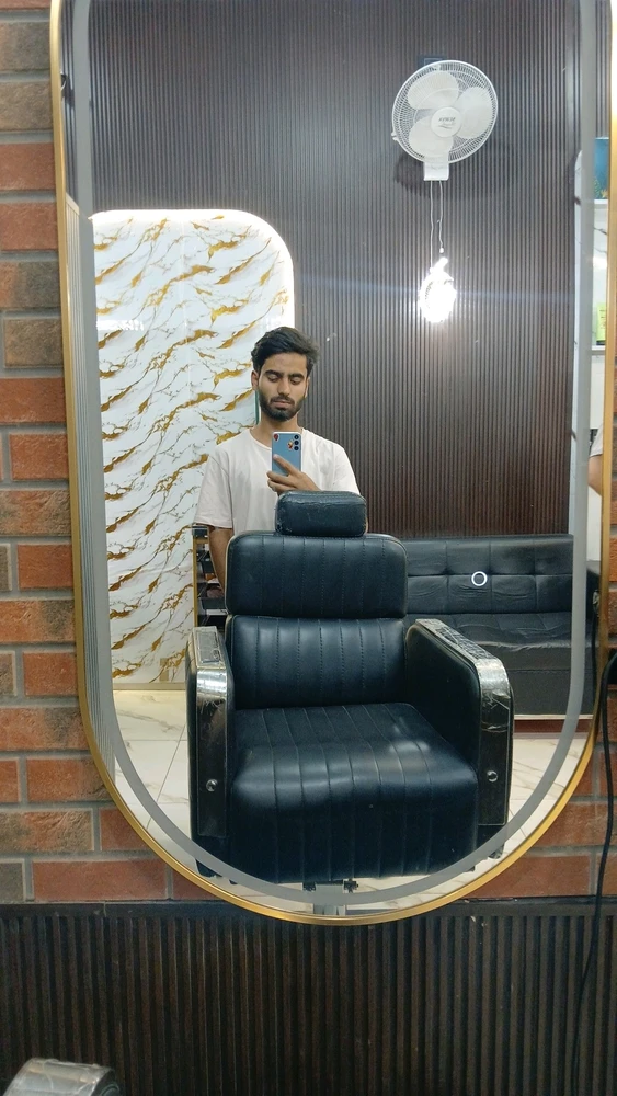 GIF uploaded by Haziq
