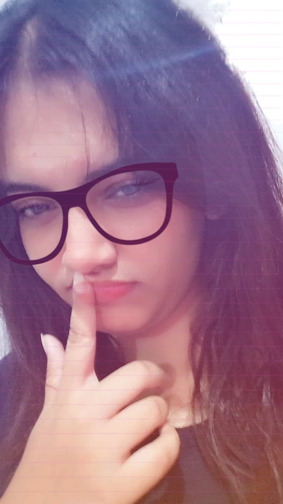 GIF uploaded by Suhuuu