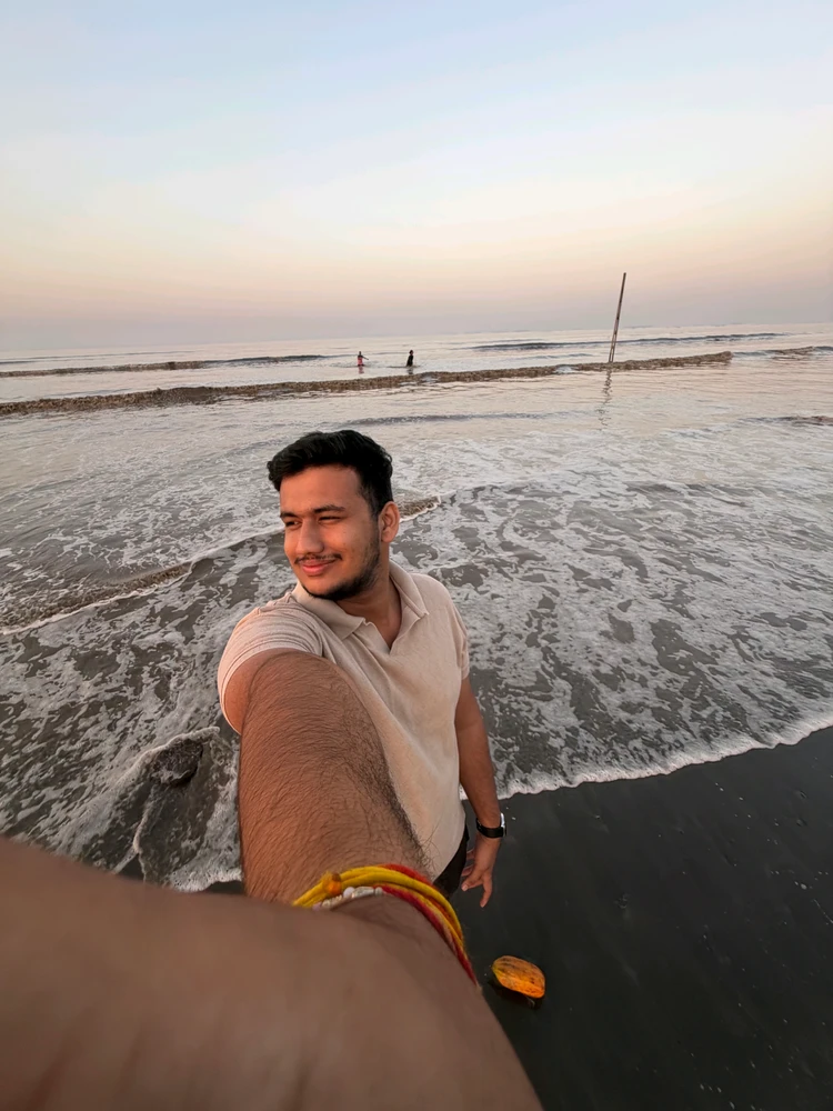 GIF uploaded by Mukund Raykar
