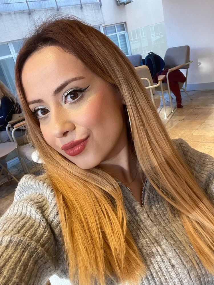 GIF uploaded by Rabia