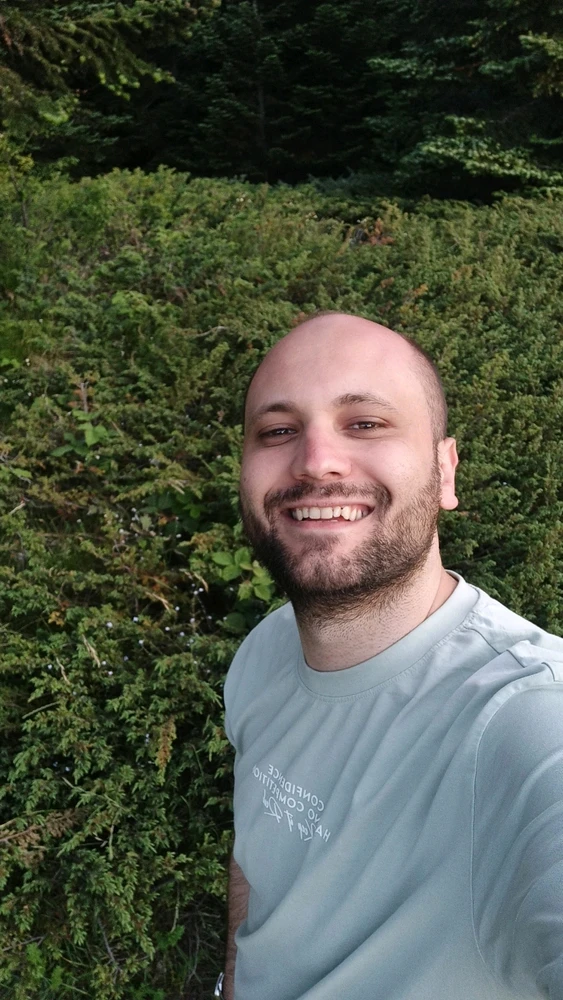 GIF uploaded by Yunus
