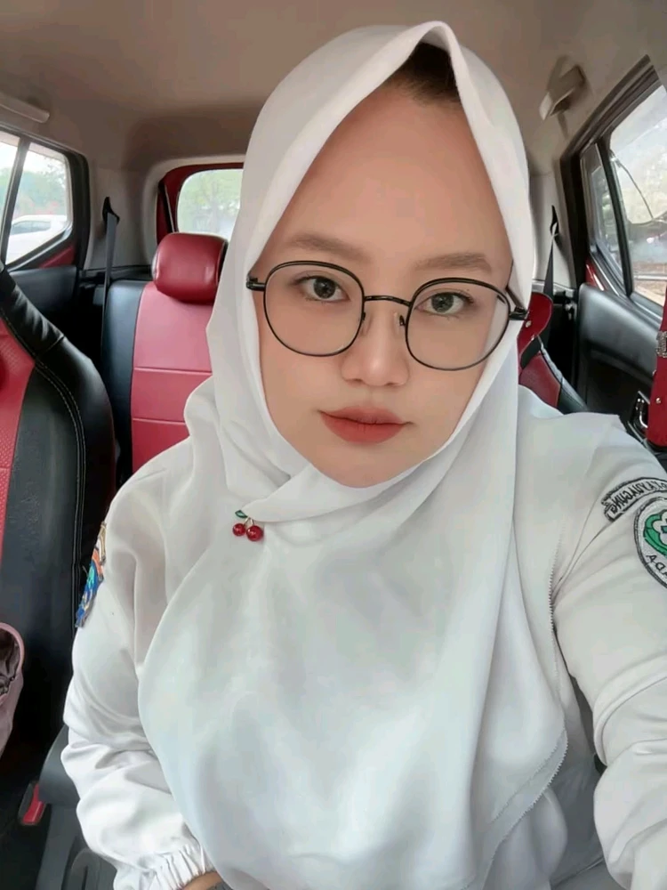 GIF uploaded by Momoyy