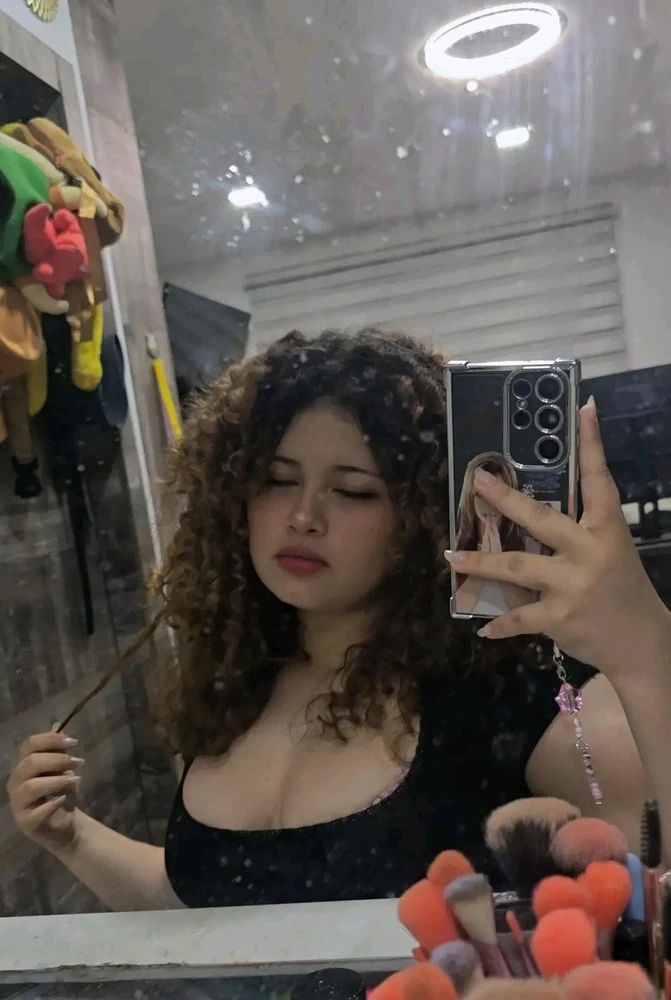 GIF yashyizweho na Melissa