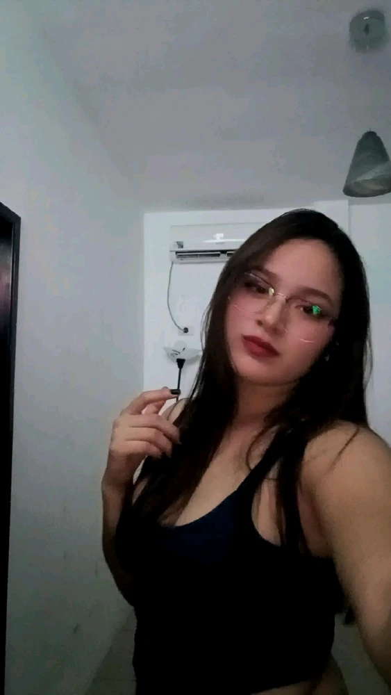 GIF uploaded by Dayi