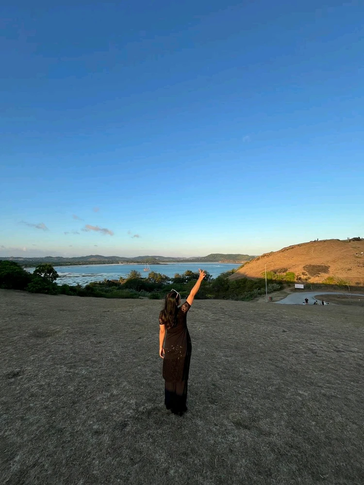 GIF uploaded by Andini