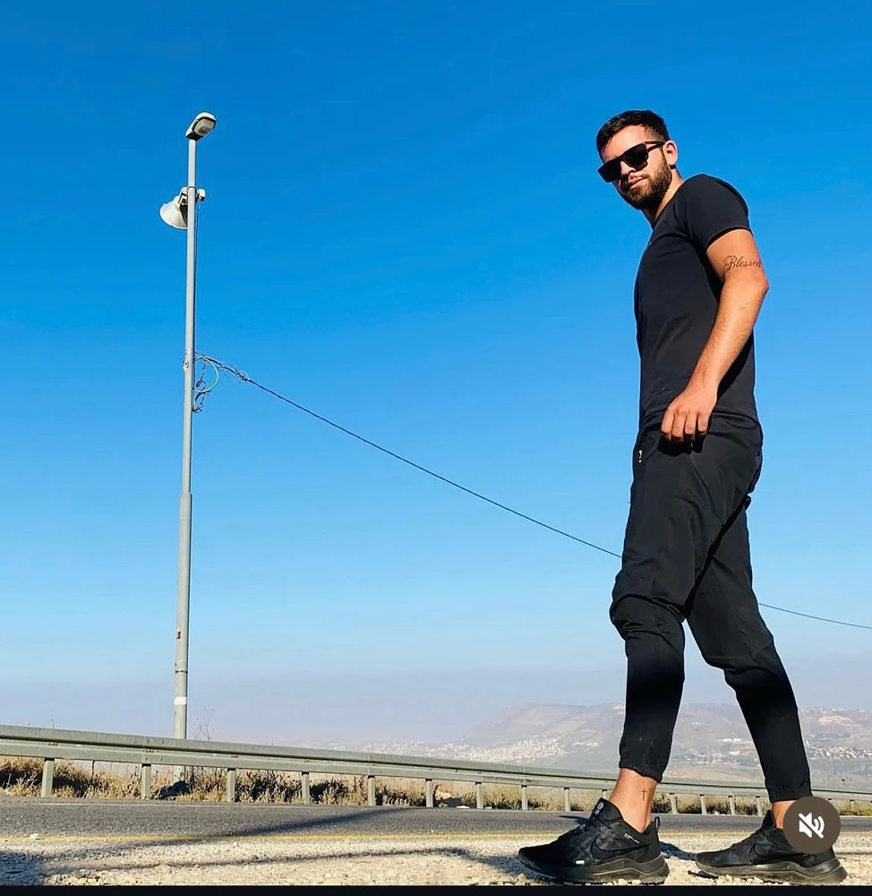 GIF yashyizweho na דני