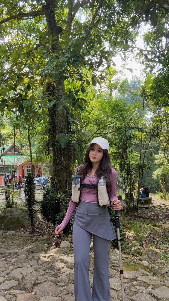 GIF uploaded by Rynn