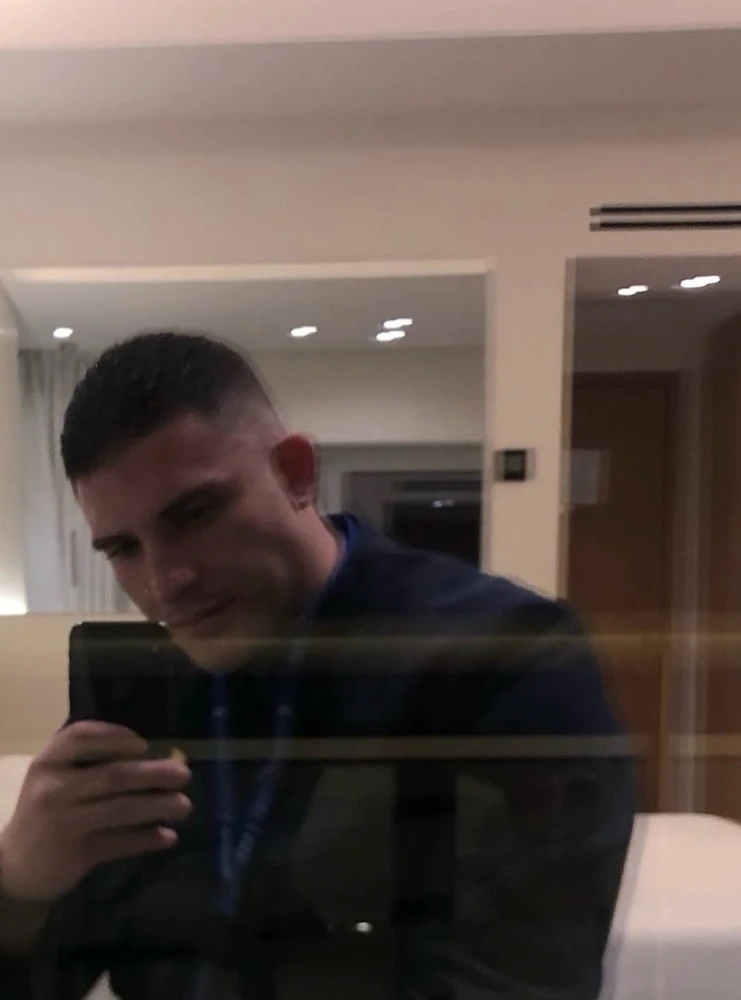 GIF uaslódáilte ag Manos