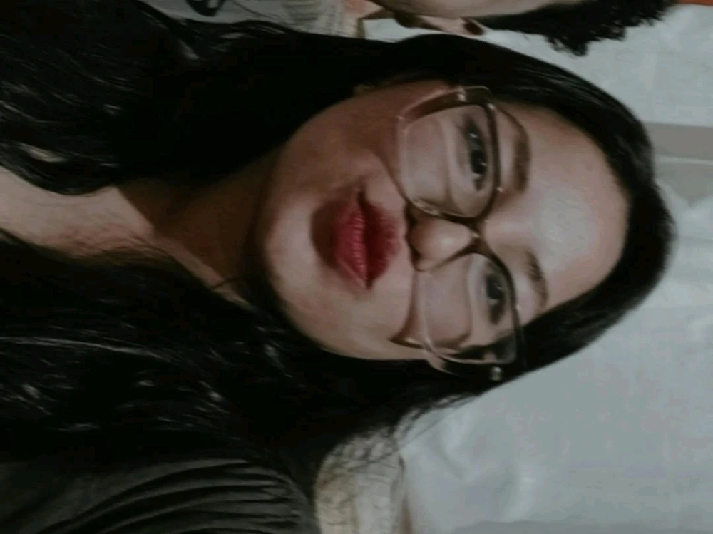 GIF uaslódáilte ag Becky