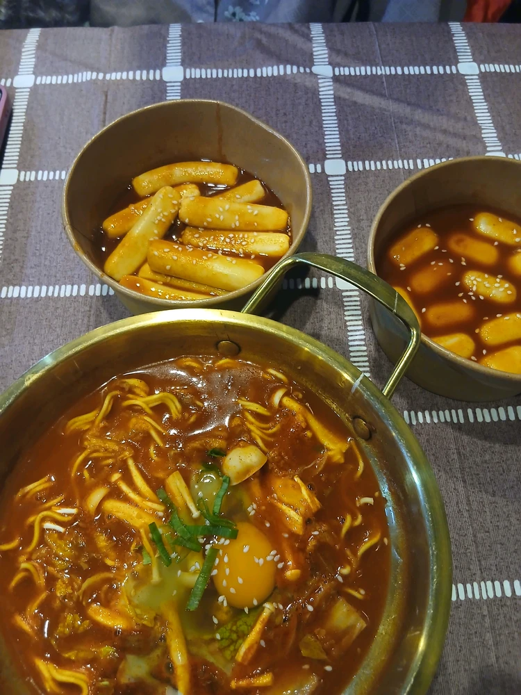 GIF uploaded by prima