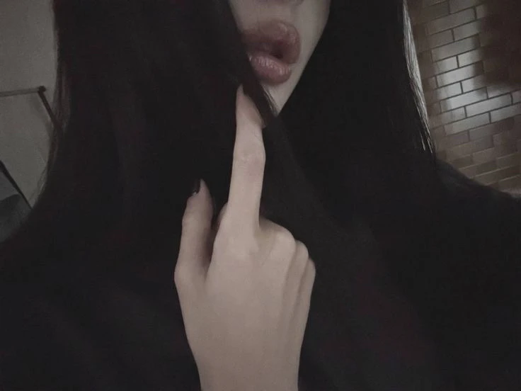 GIF uploaded by Gisela Orealine