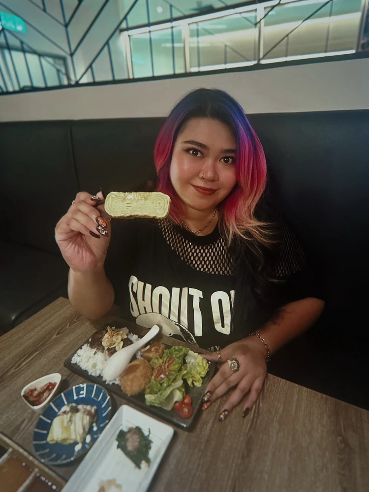 GIF uploaded by Zuliyana