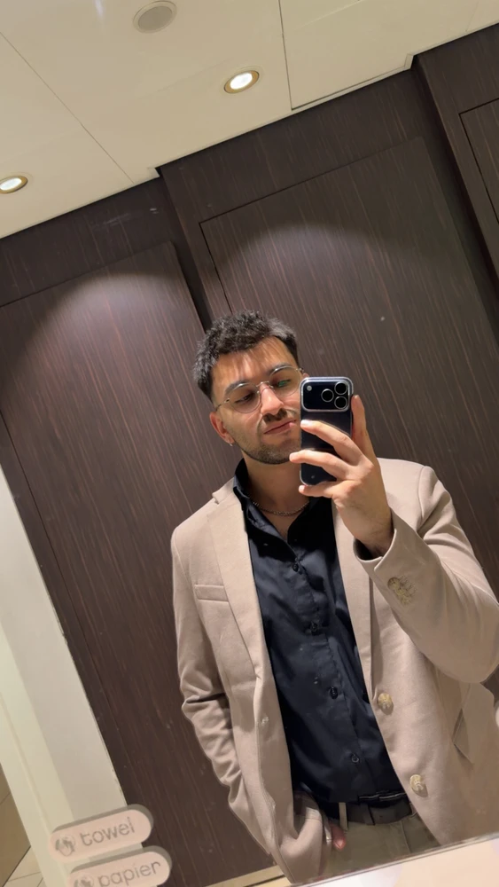 GIF аз тарафи Deniz бор шуд