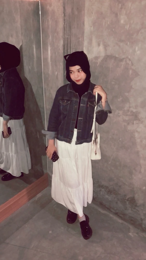 GIF uploaded by Layla Arissa