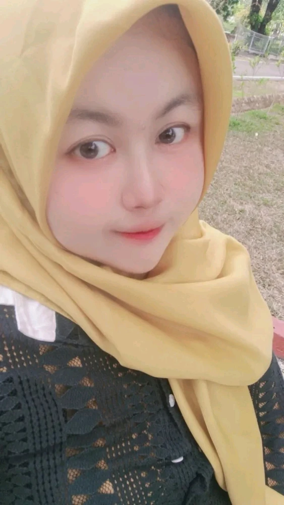 GIF uploaded by queenbee