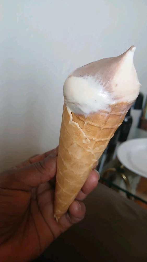 GIF uploaded by Soso