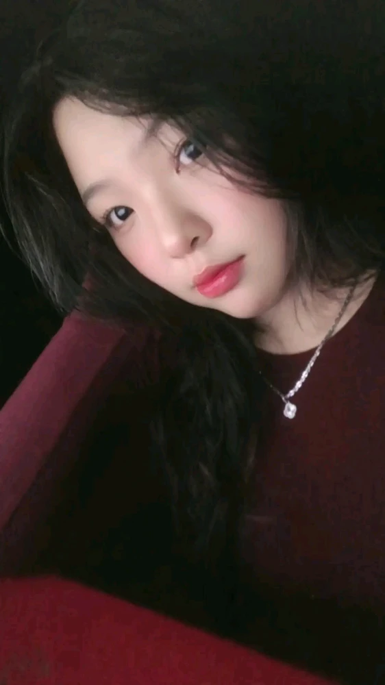GIF uploaded by Hồng Loan